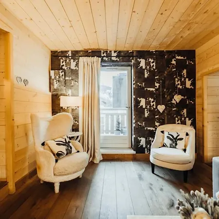 Cozy Near The Center *