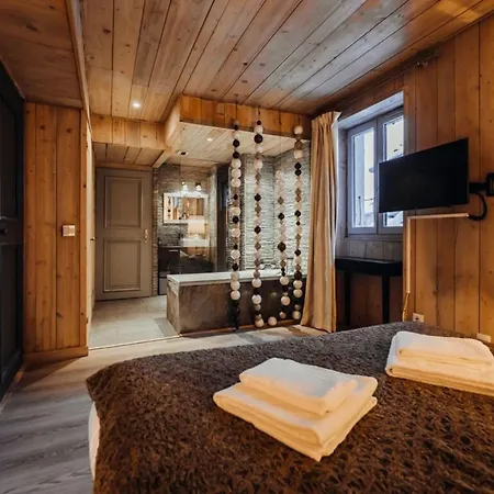 Cozy Near The Center Apartment Megeve